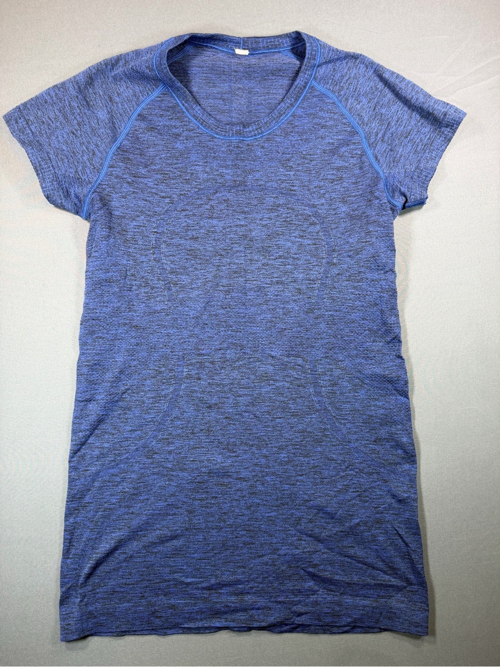 Lululemon womens Blue Heathered Short Sleeve Athletic Running Shirt Top